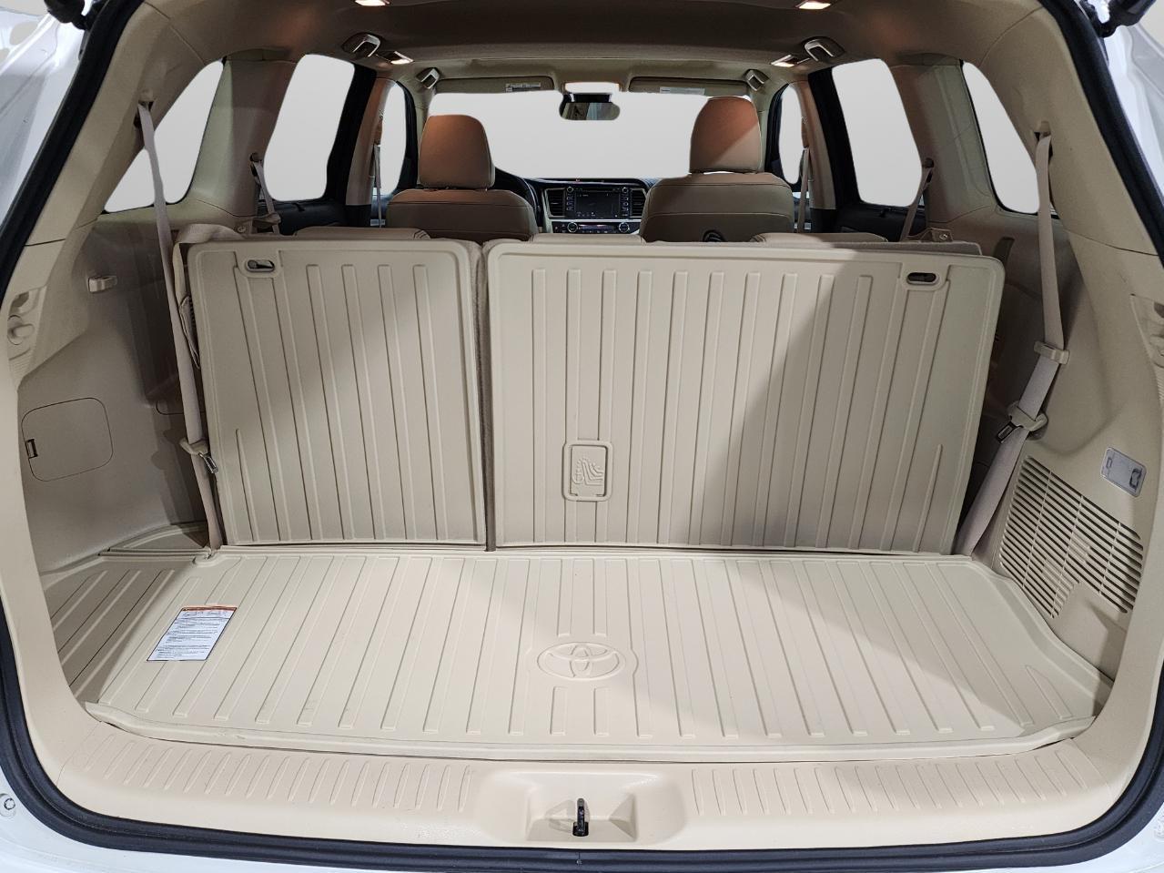 Toyota Highlander Hybrid  2018