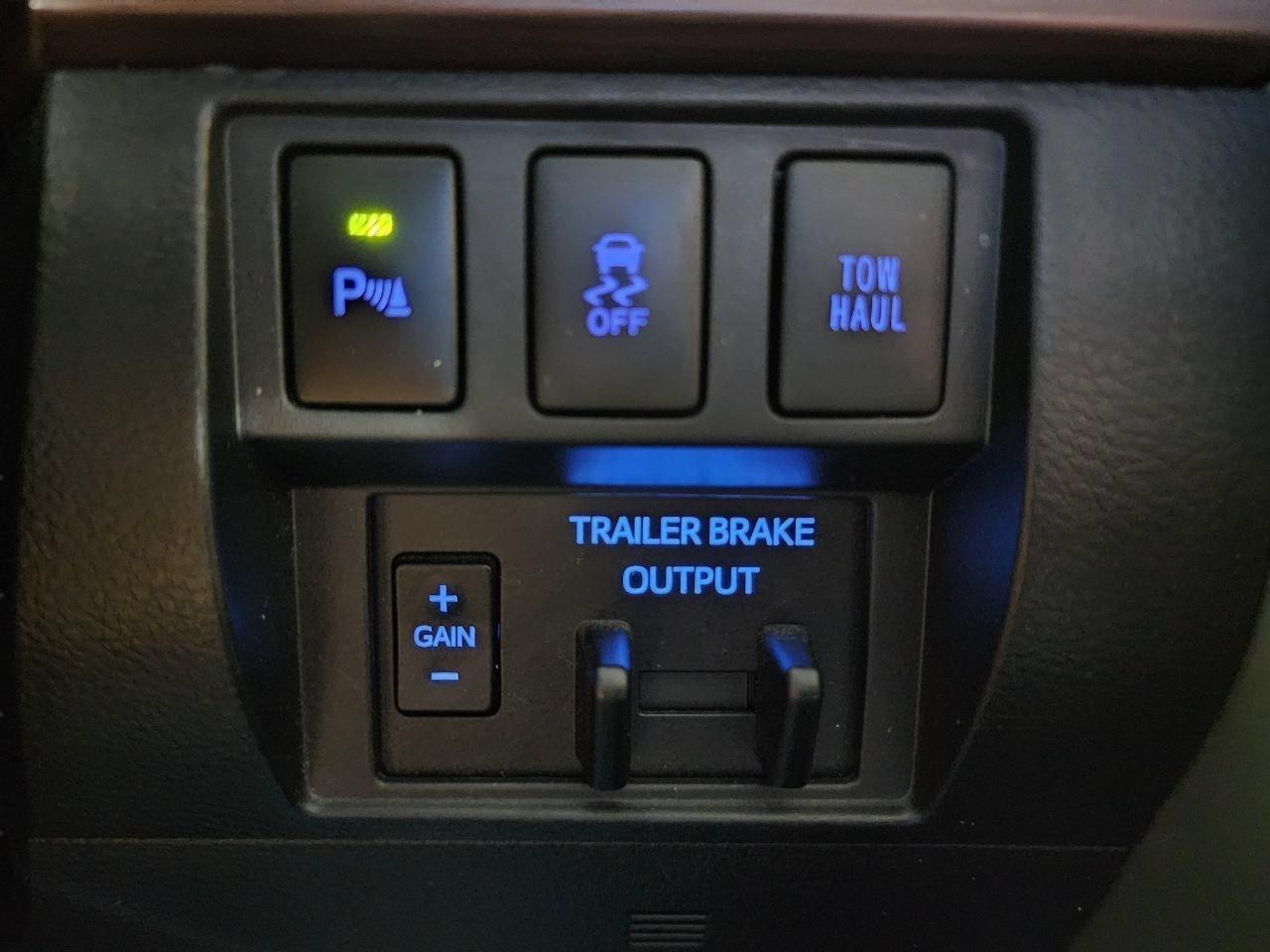 Toyota Tundra Limited 5.7L FFV CrewMax 4WD 2018