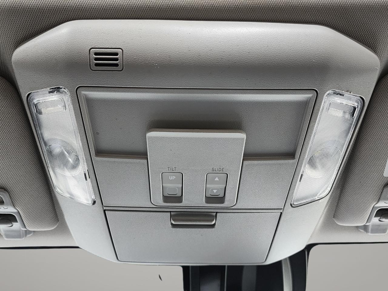 Toyota Tundra Limited 5.7L FFV CrewMax 4WD 2018