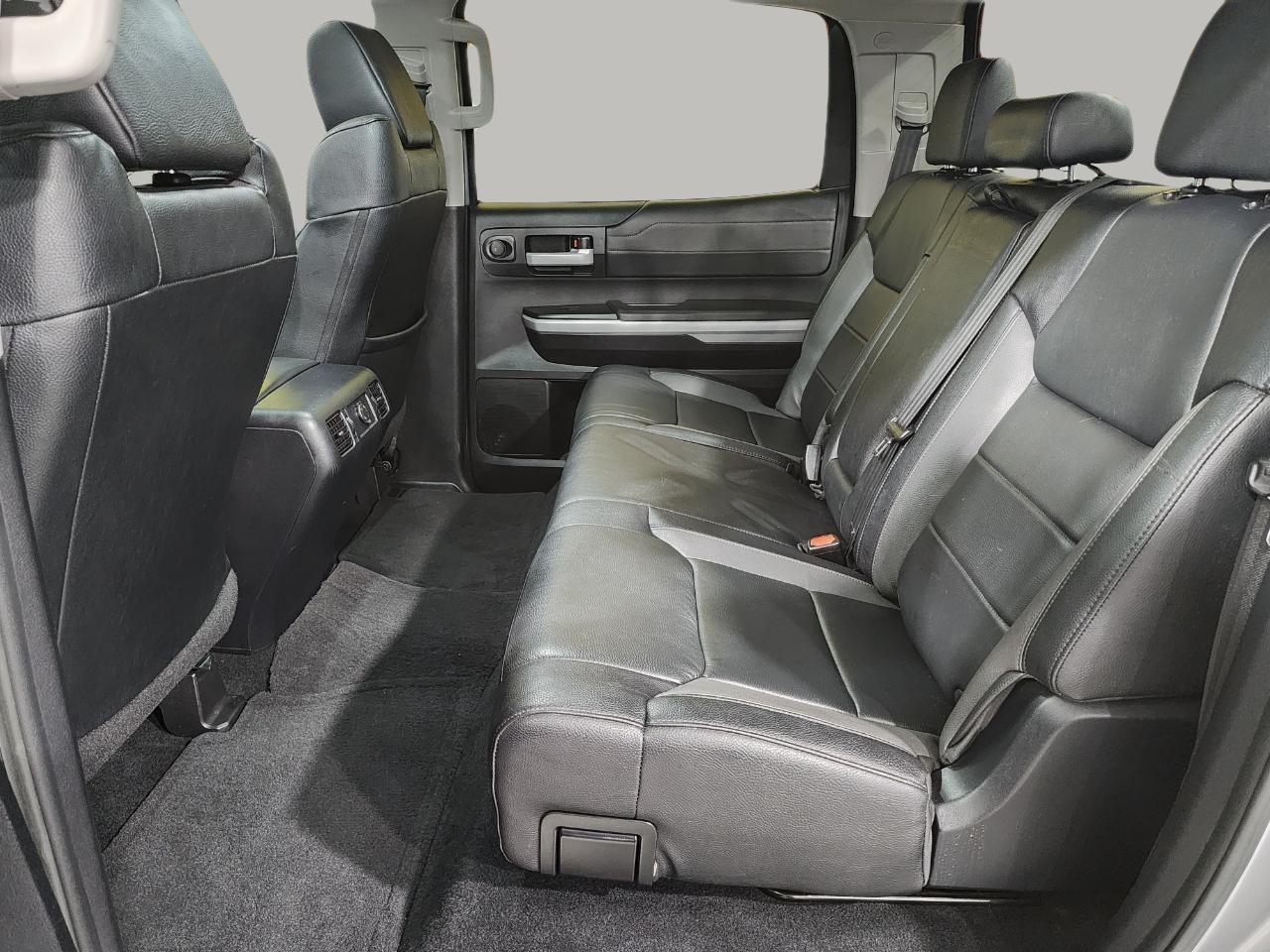 Toyota Tundra Limited 5.7L FFV CrewMax 4WD 2018
