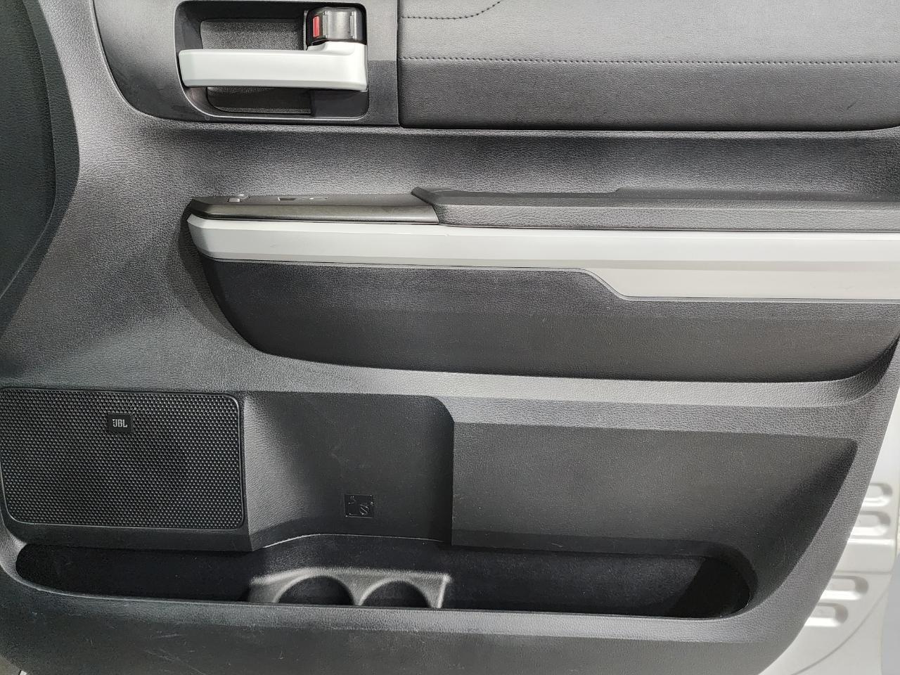 Toyota Tundra Limited 5.7L FFV CrewMax 4WD 2018