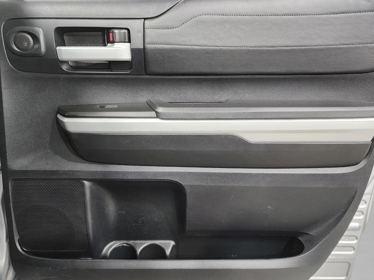 Toyota Tundra Limited 5.7L FFV CrewMax 4WD 2018