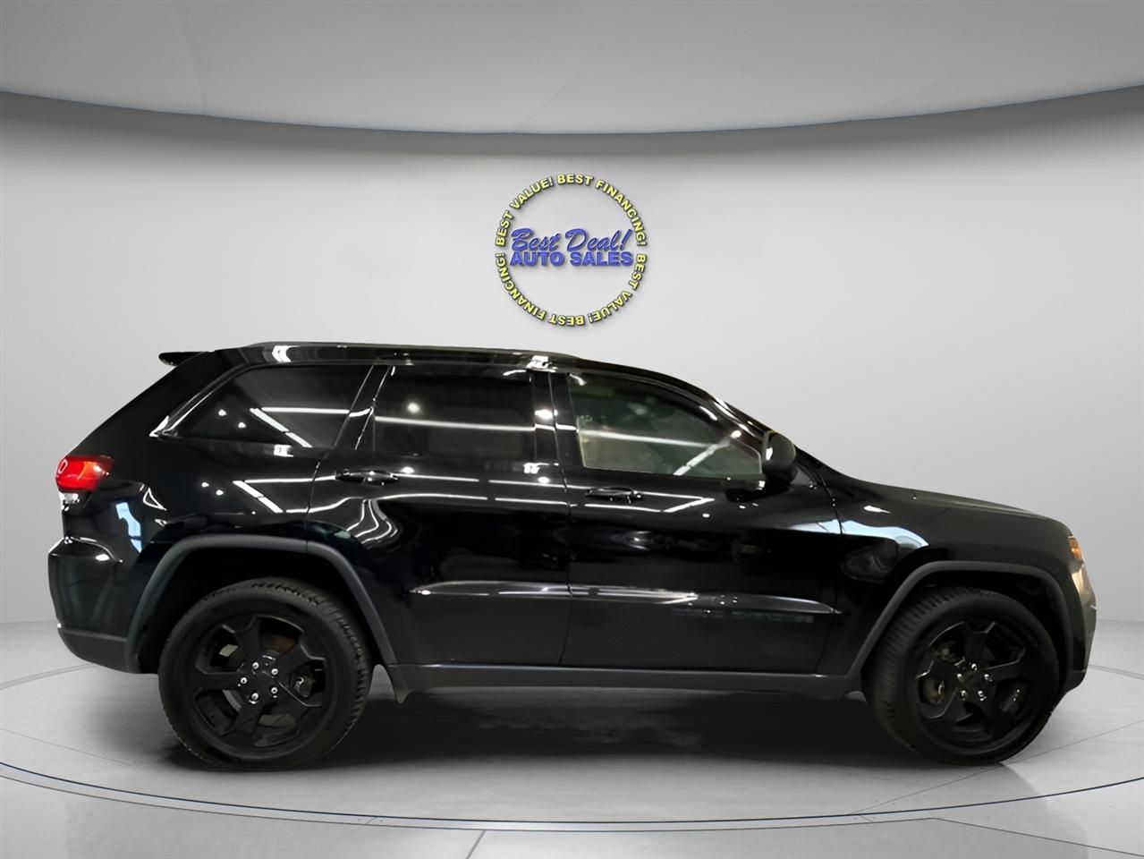 Jeep Grand Cherokee Laredo 4WD 2018