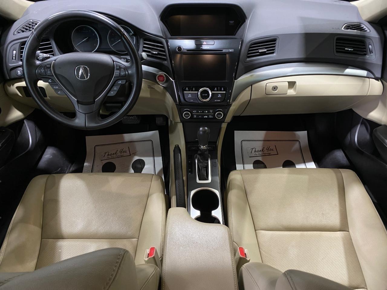 Acura ILX 8-Spd AT w/ Premium Package 2016