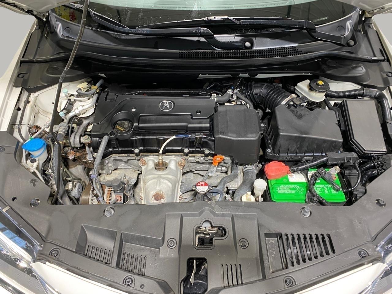 Acura ILX 8-Spd AT w/ Premium Package 2016