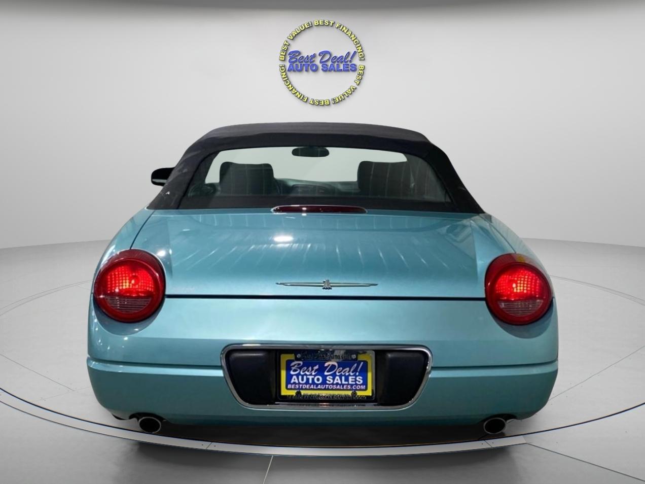 Ford Thunderbird Deluxe 2002