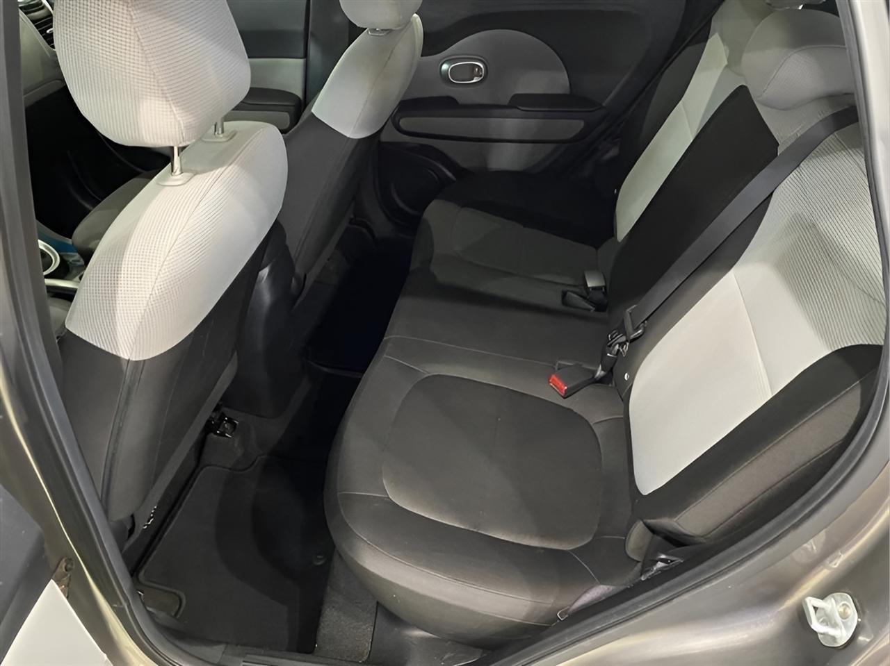 Kia Soul Base 6A 2016