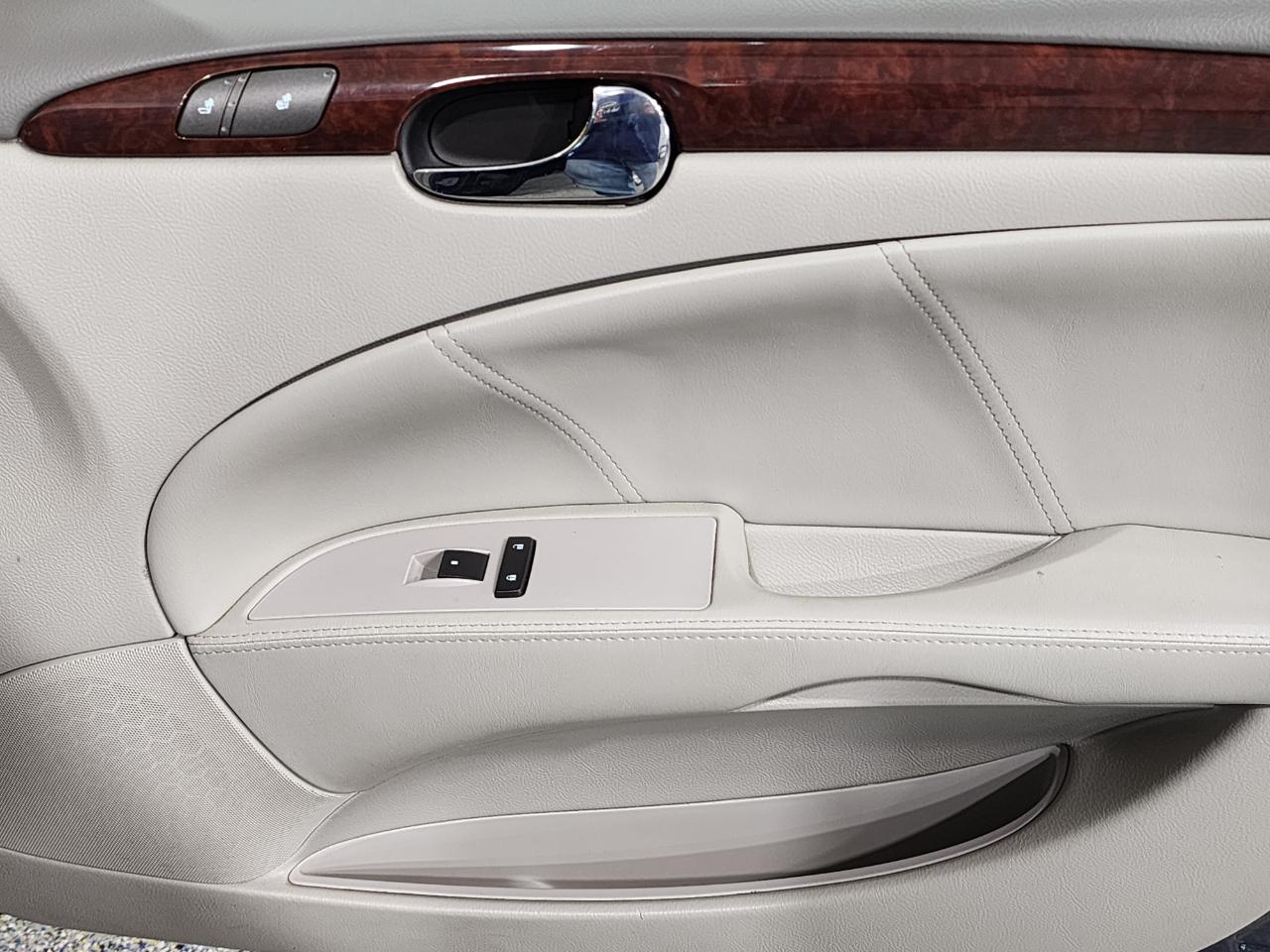 Buick Lucerne  2008