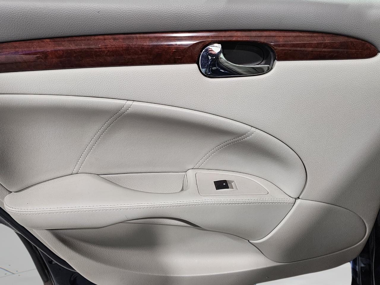 Buick Lucerne  2008