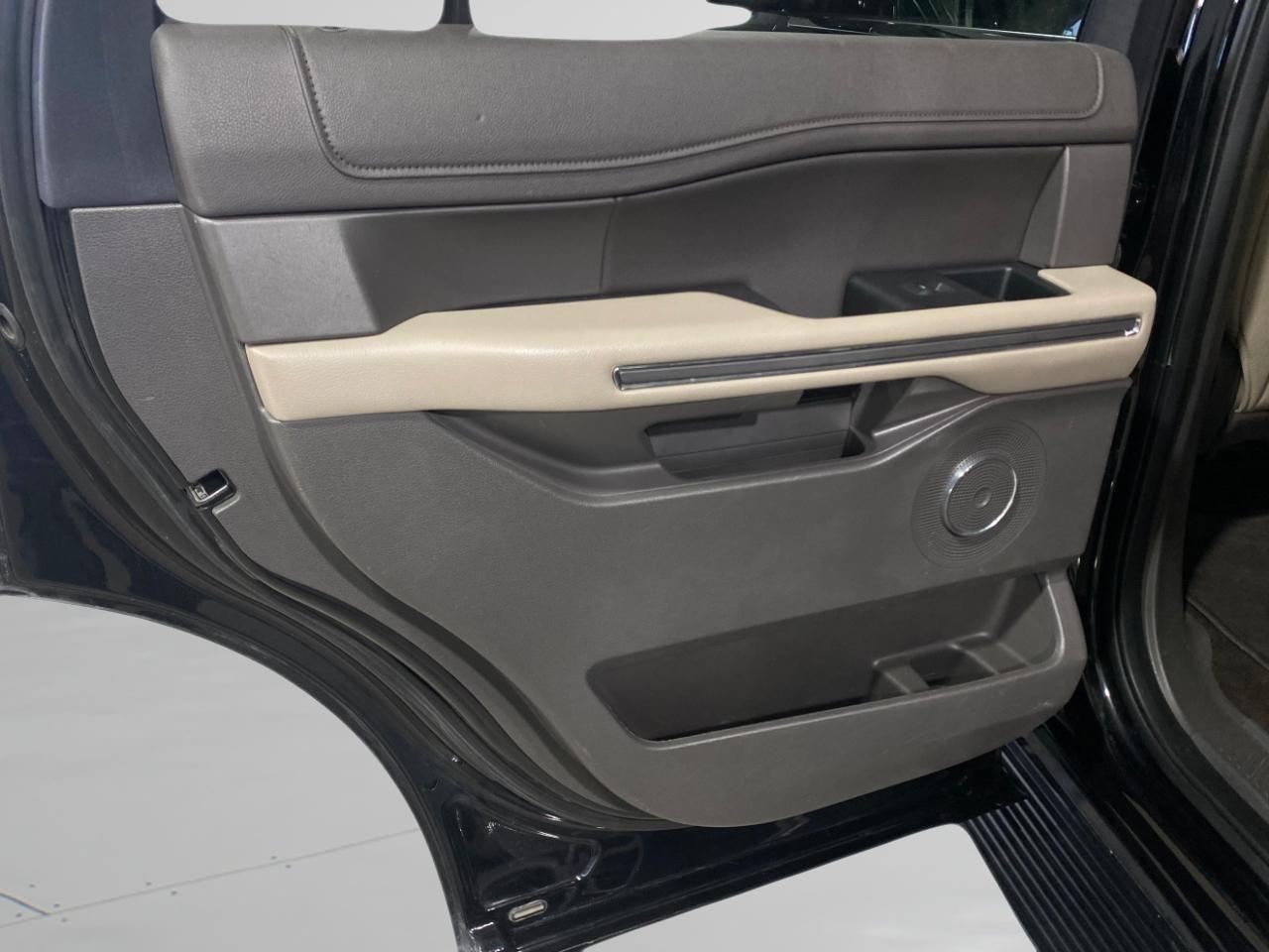 2020 Ford Expedition XLT - Photo 12