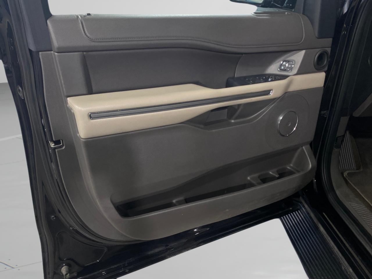 2020 Ford Expedition XLT - Photo 21