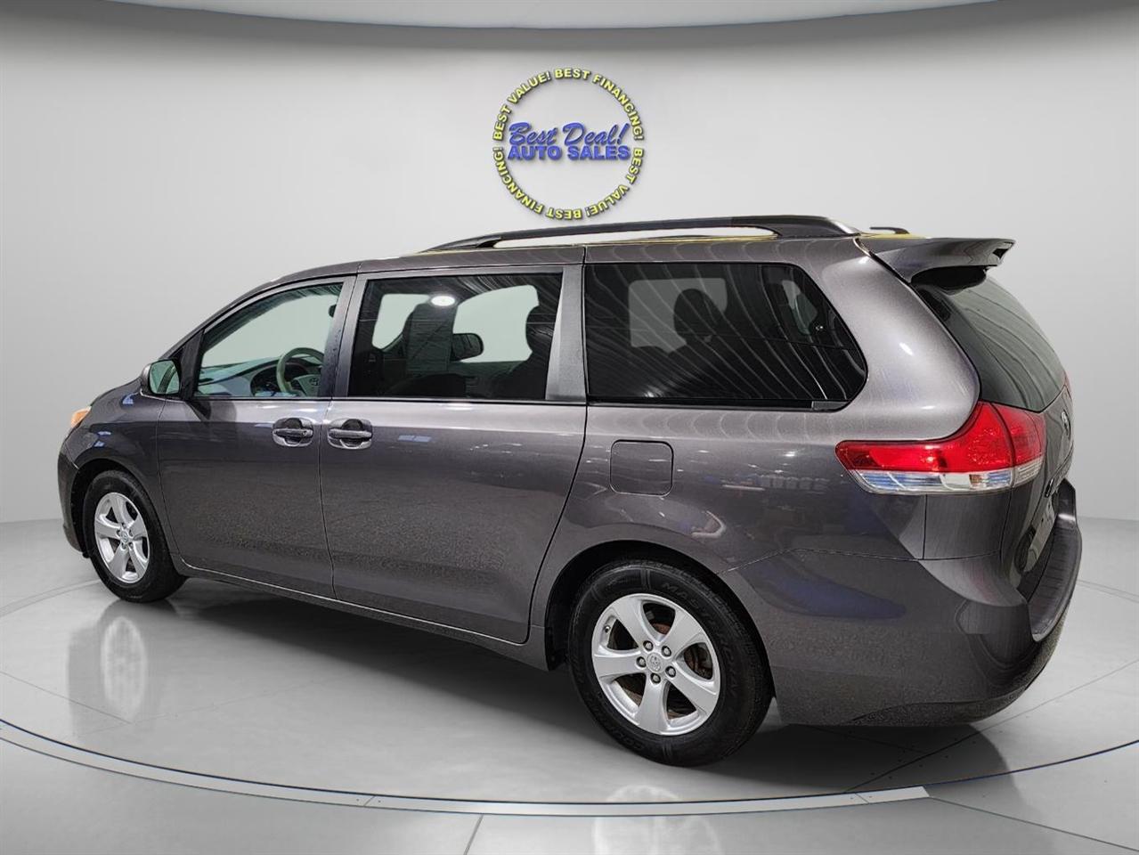 Toyota Sienna  2014