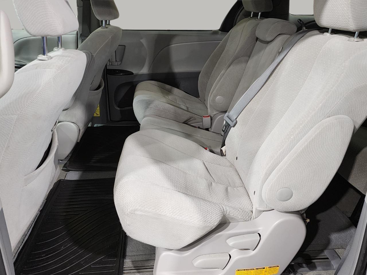 Toyota Sienna  2014