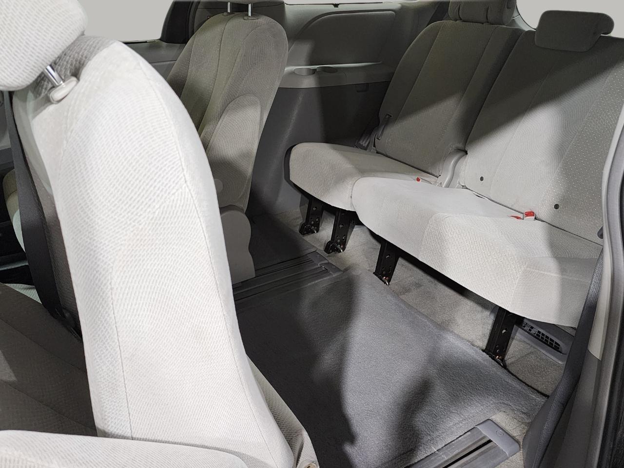 Toyota Sienna  2014