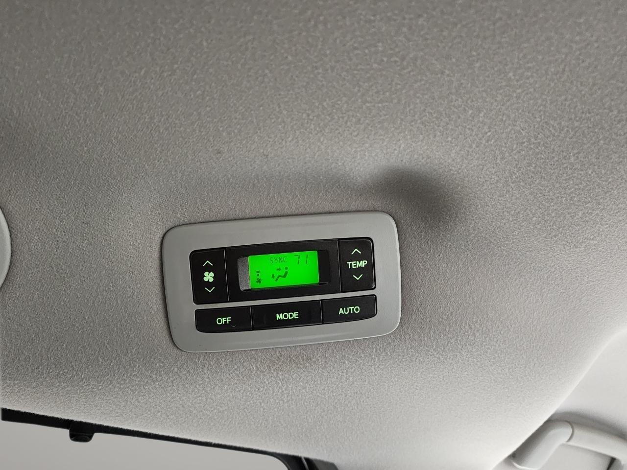 Toyota Sienna  2014