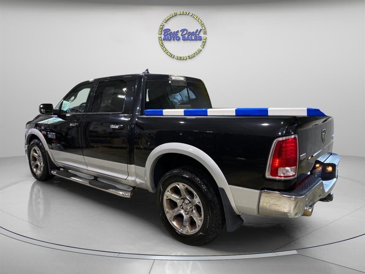 RAM 1500 Laramie Crew Cab SWB 4WD 2016