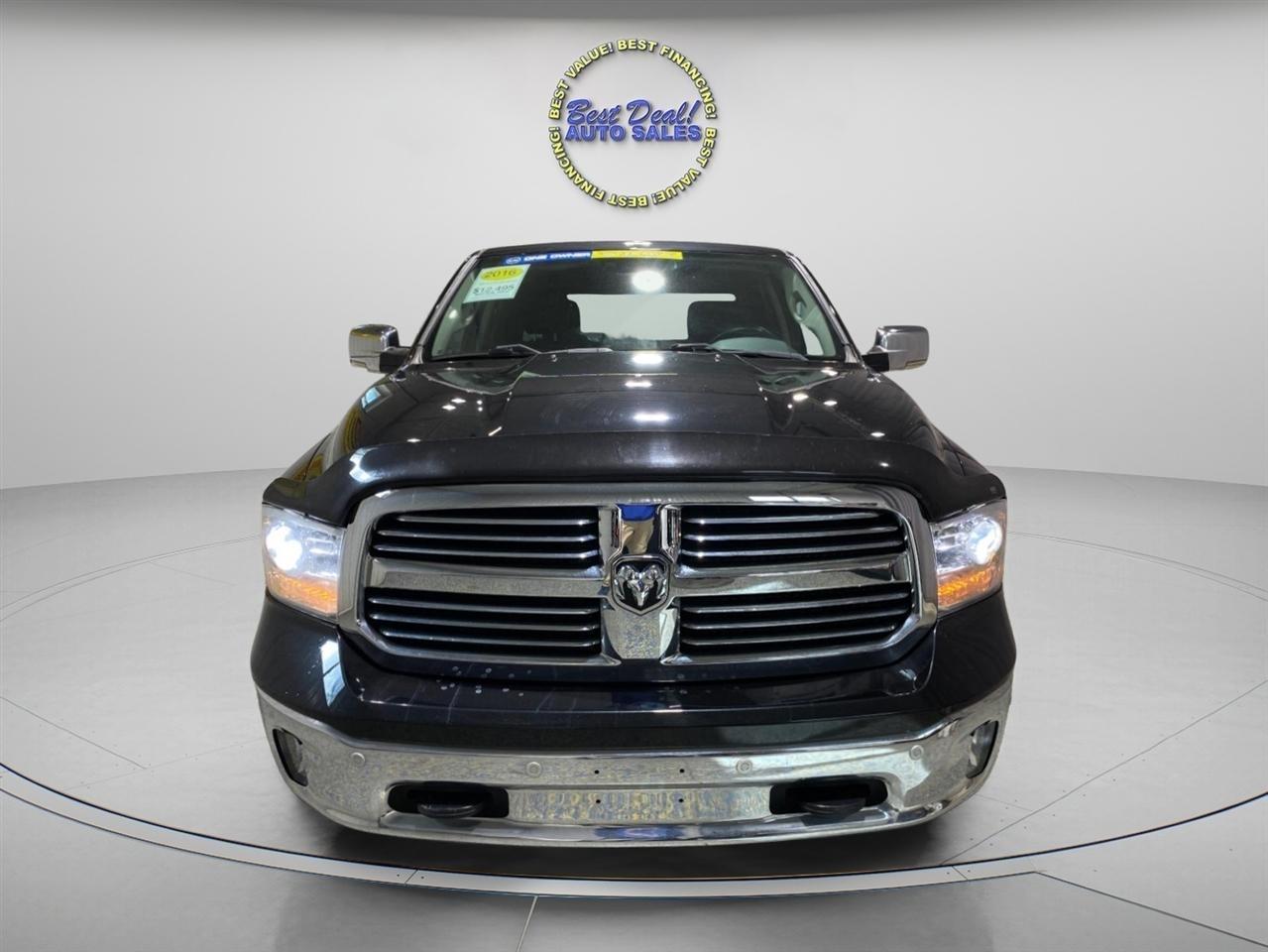 RAM 1500 Laramie Crew Cab SWB 4WD 2016