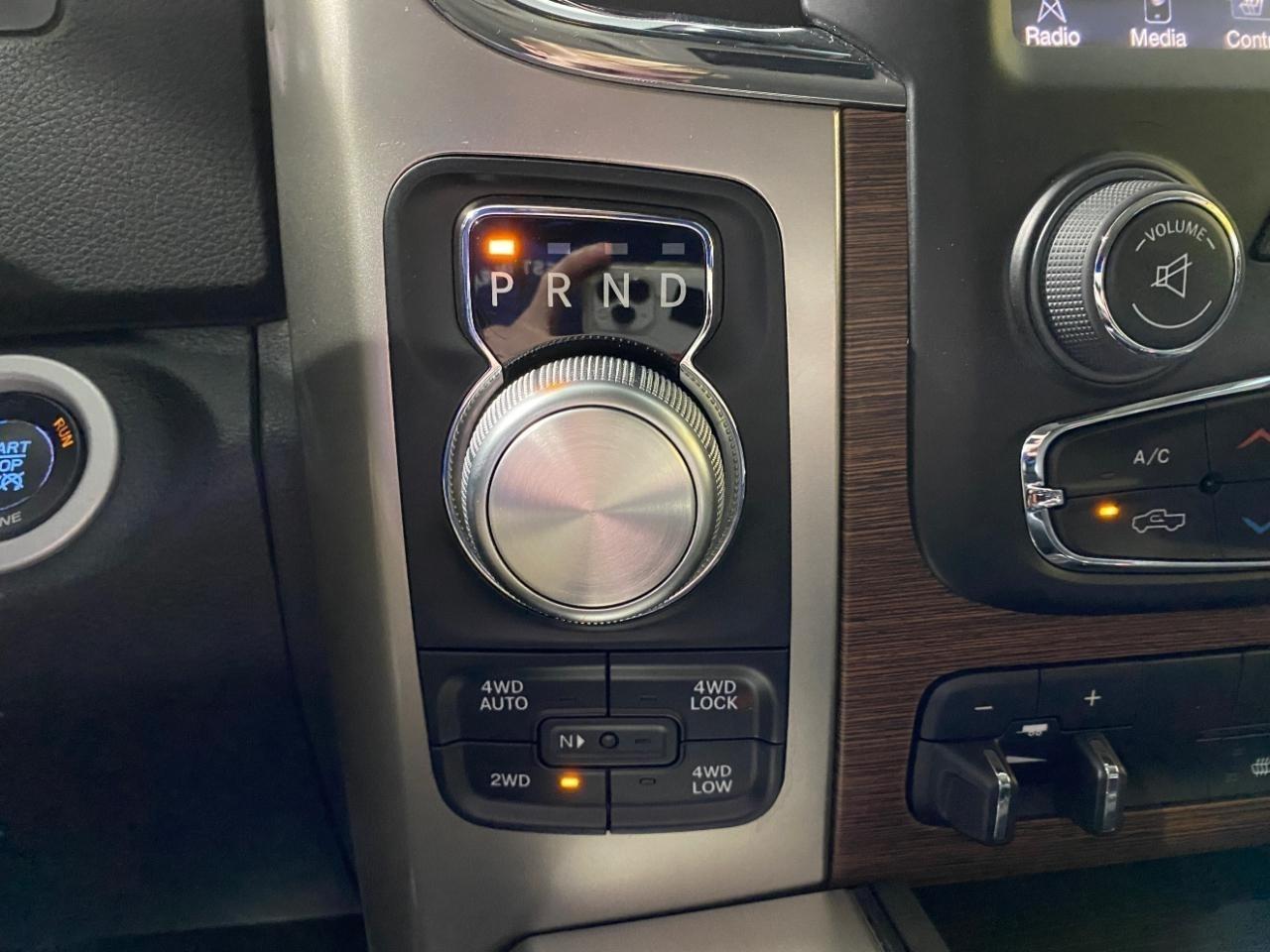 RAM 1500 Laramie Crew Cab SWB 4WD 2016