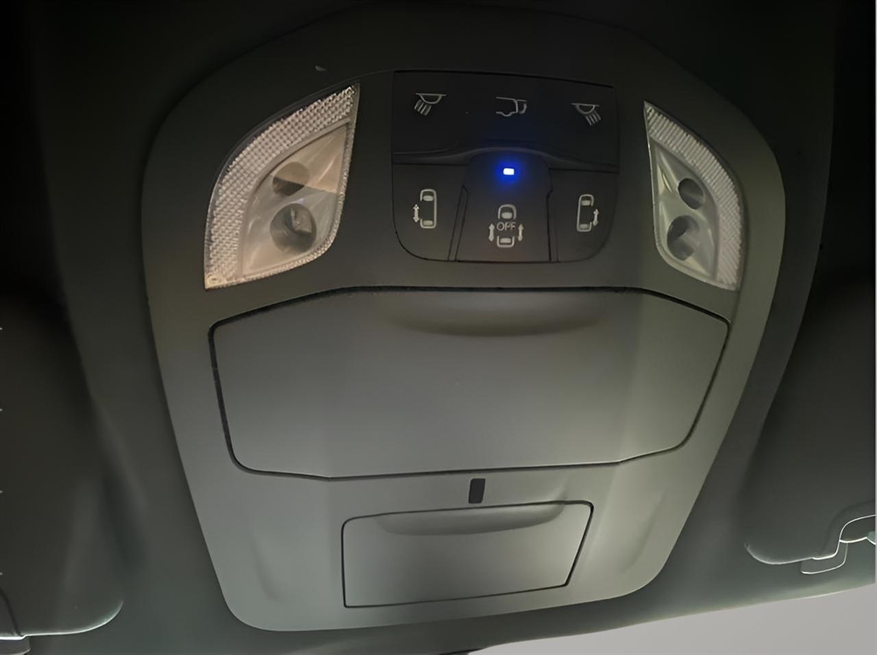 Chrysler Pacifica Touring 2023