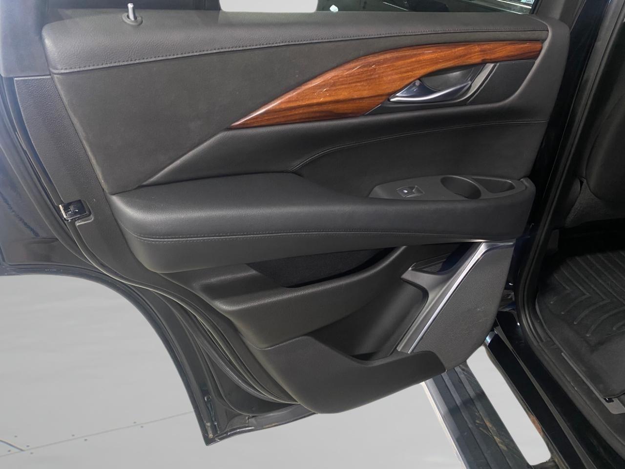 Cadillac Escalade Premium 4WD 2015