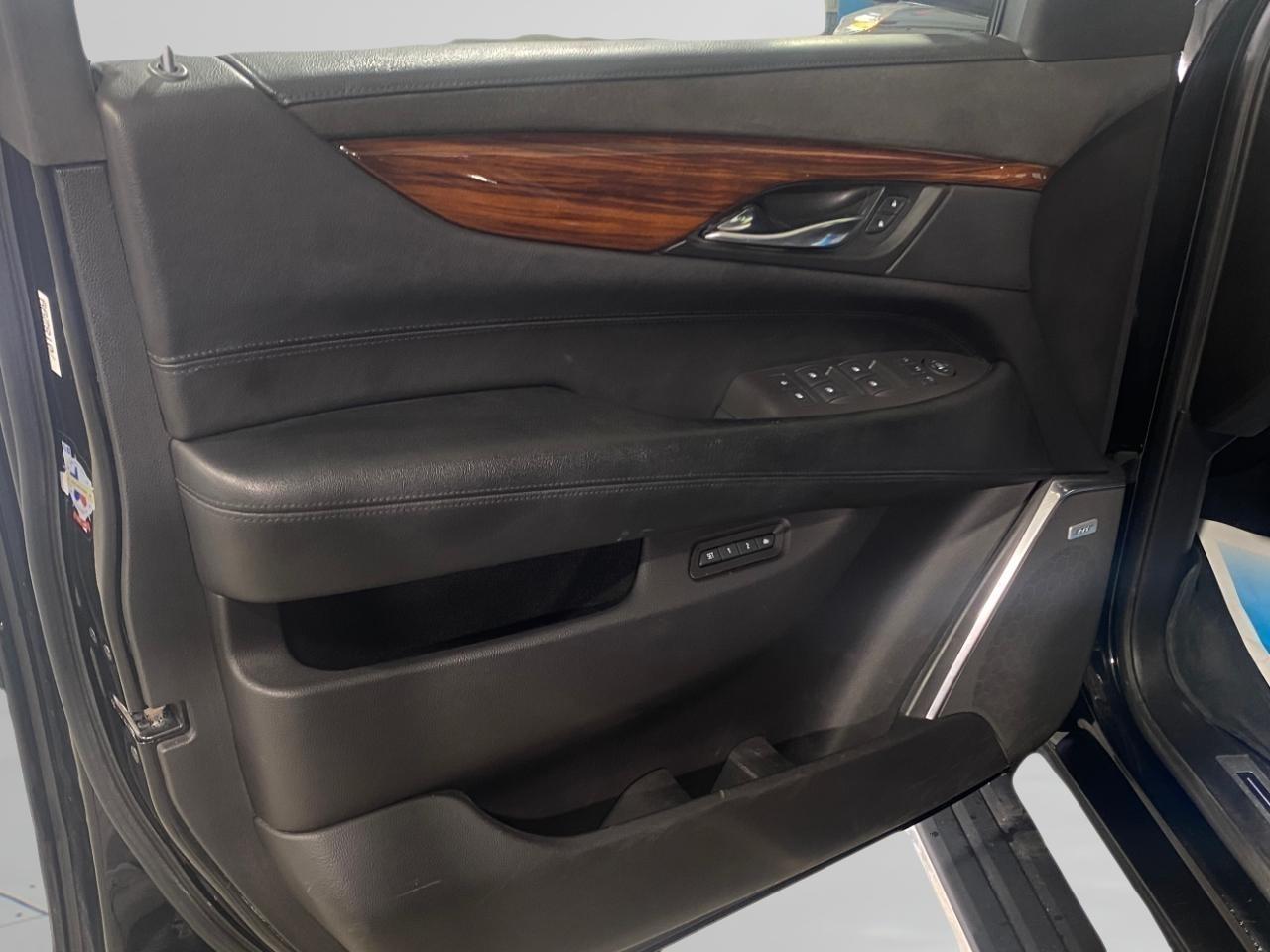 Cadillac Escalade Premium 4WD 2015