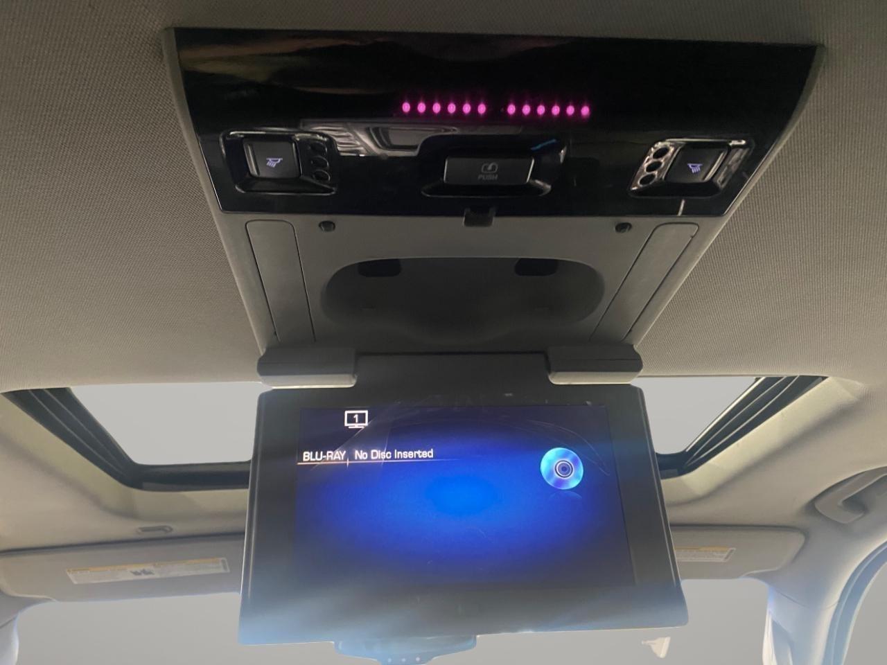 Cadillac Escalade Premium 4WD 2015