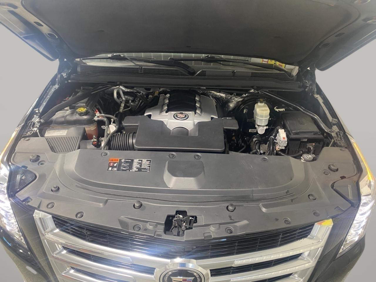 Cadillac Escalade Premium 4WD 2015