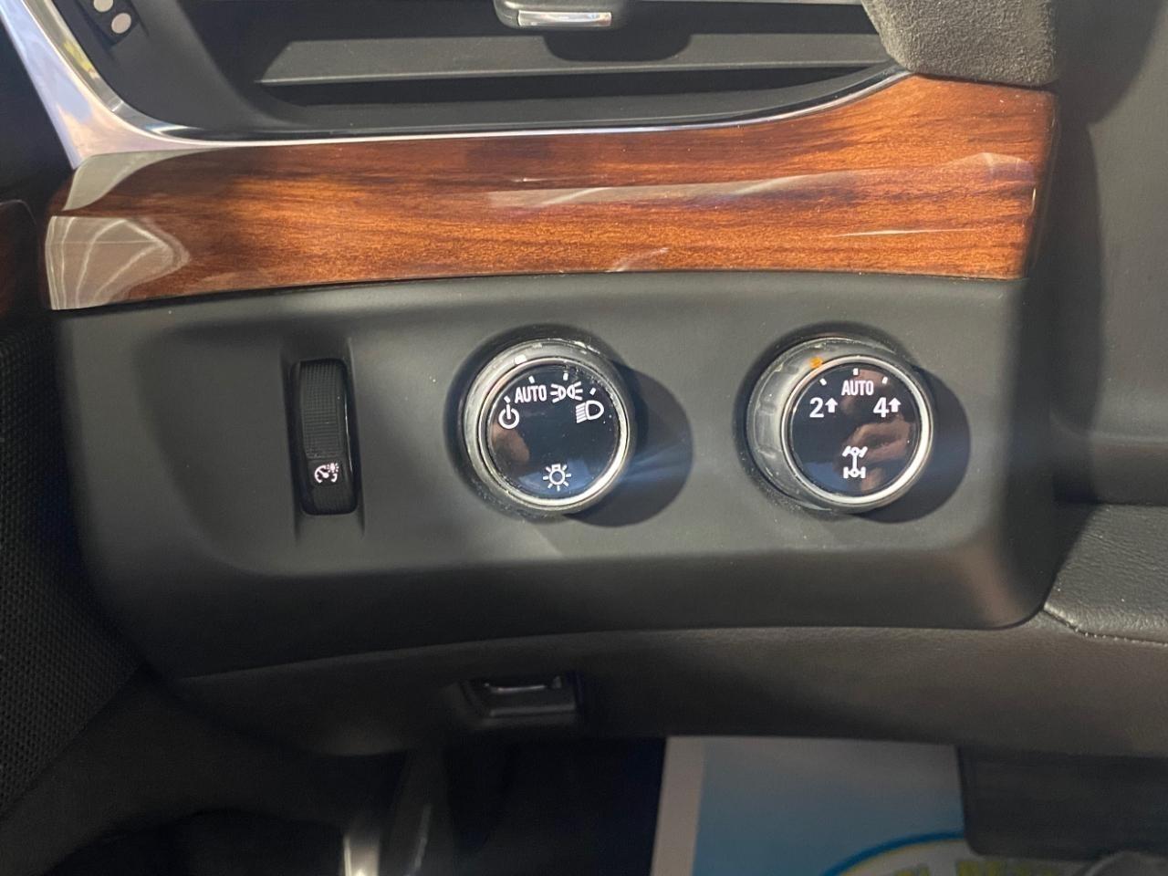 Cadillac Escalade Premium 4WD 2015