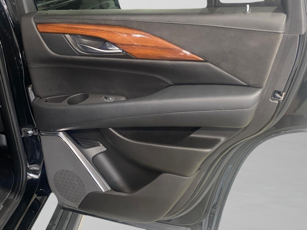 Cadillac Escalade Premium 4WD 2015