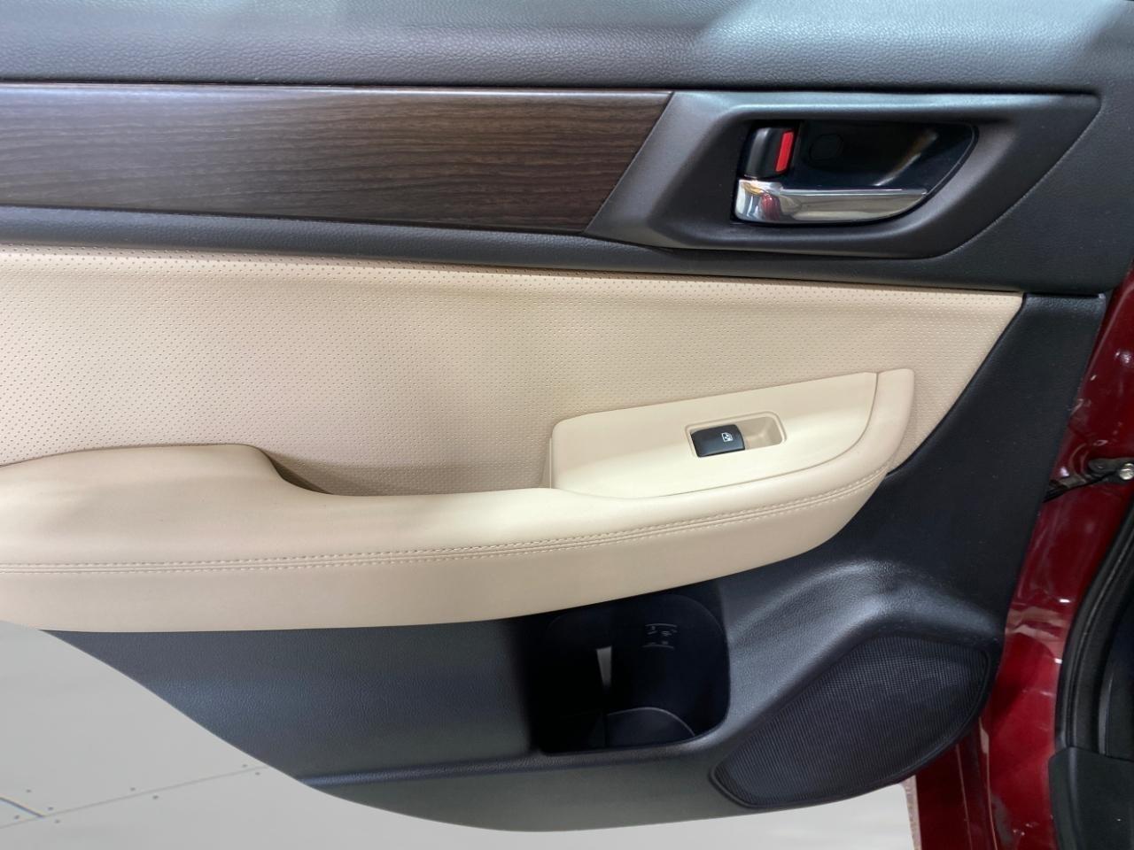 Subaru Legacy 2.5i Limited 2016