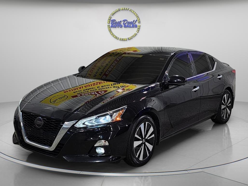 Nissan Altima  2021