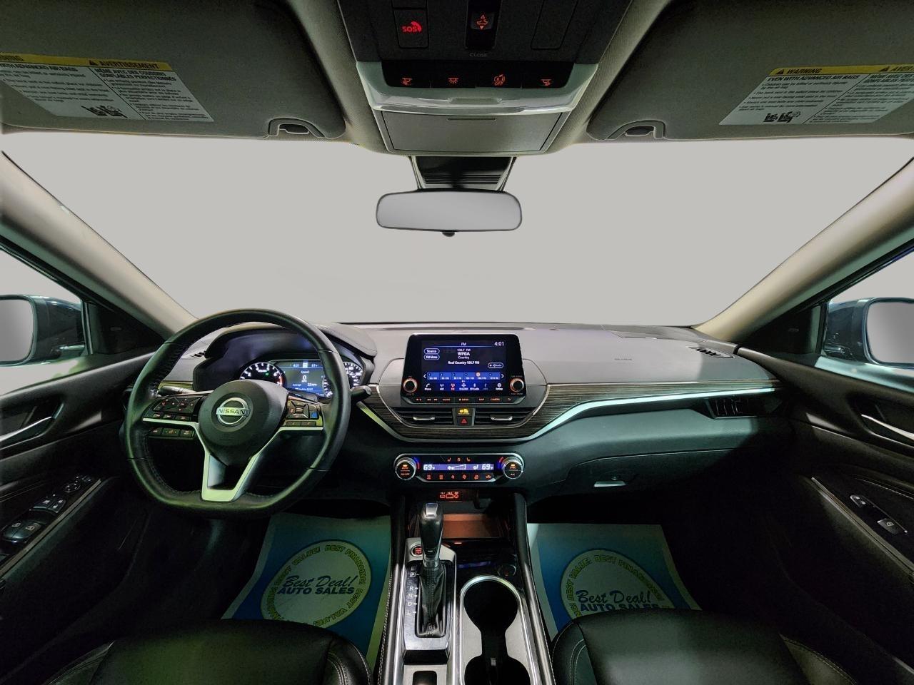 Nissan Altima  2021