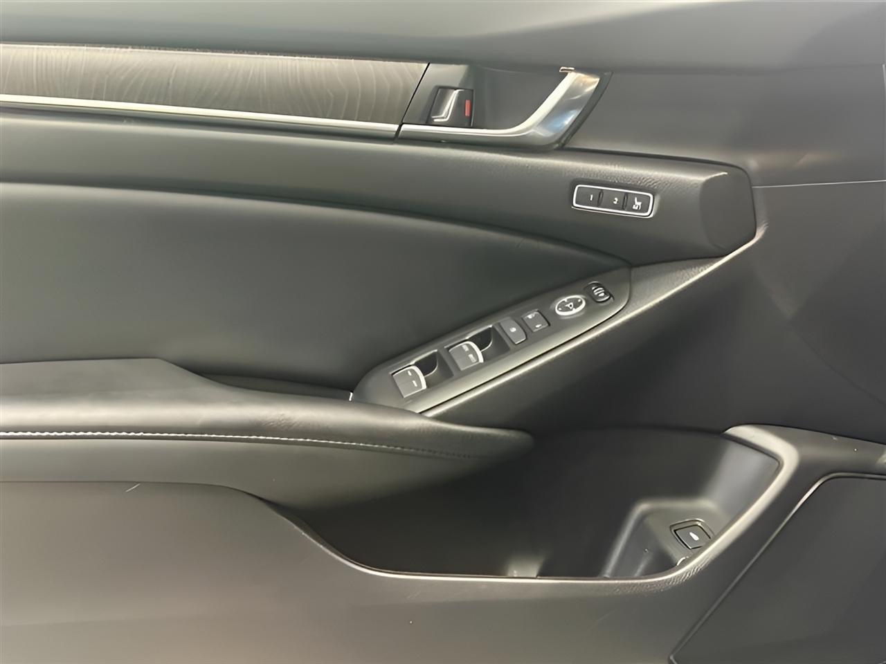 Honda Accord Touring 2.0T 2021