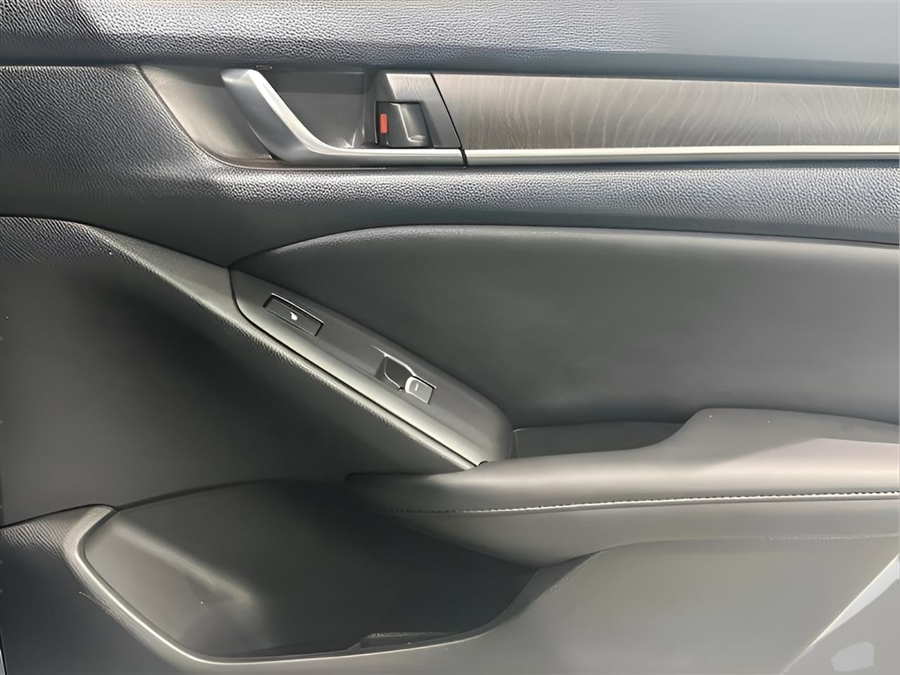 Honda Accord Touring 2.0T 2021
