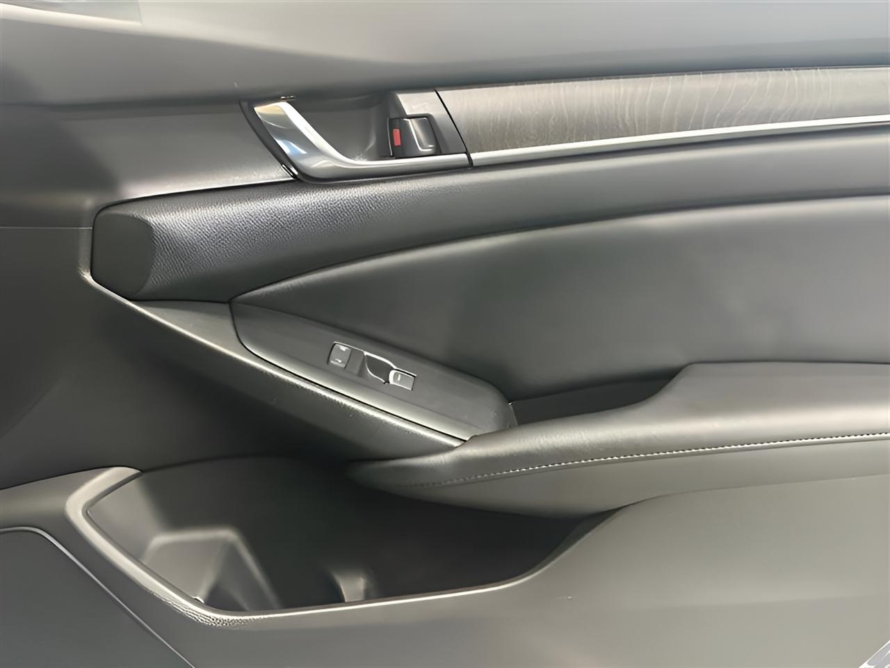 Honda Accord Touring 2.0T 2021