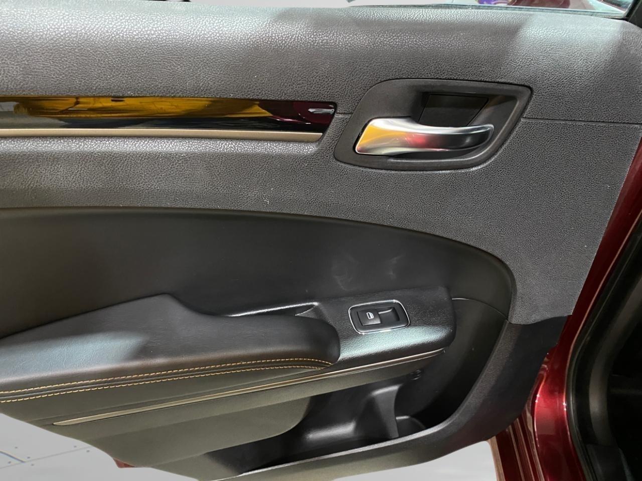 Chrysler 300 S V6 RWD 2019