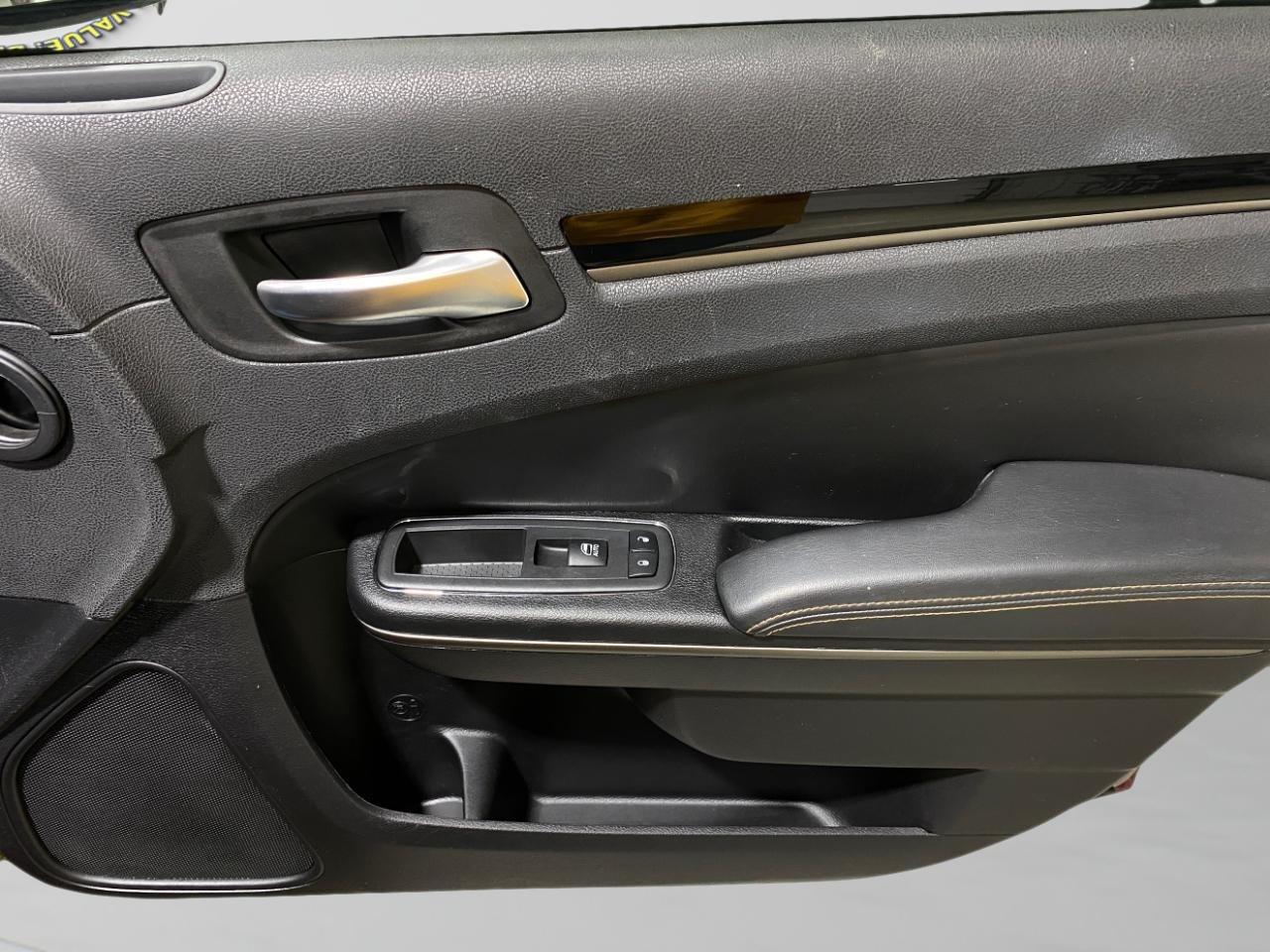 Chrysler 300 S V6 RWD 2019