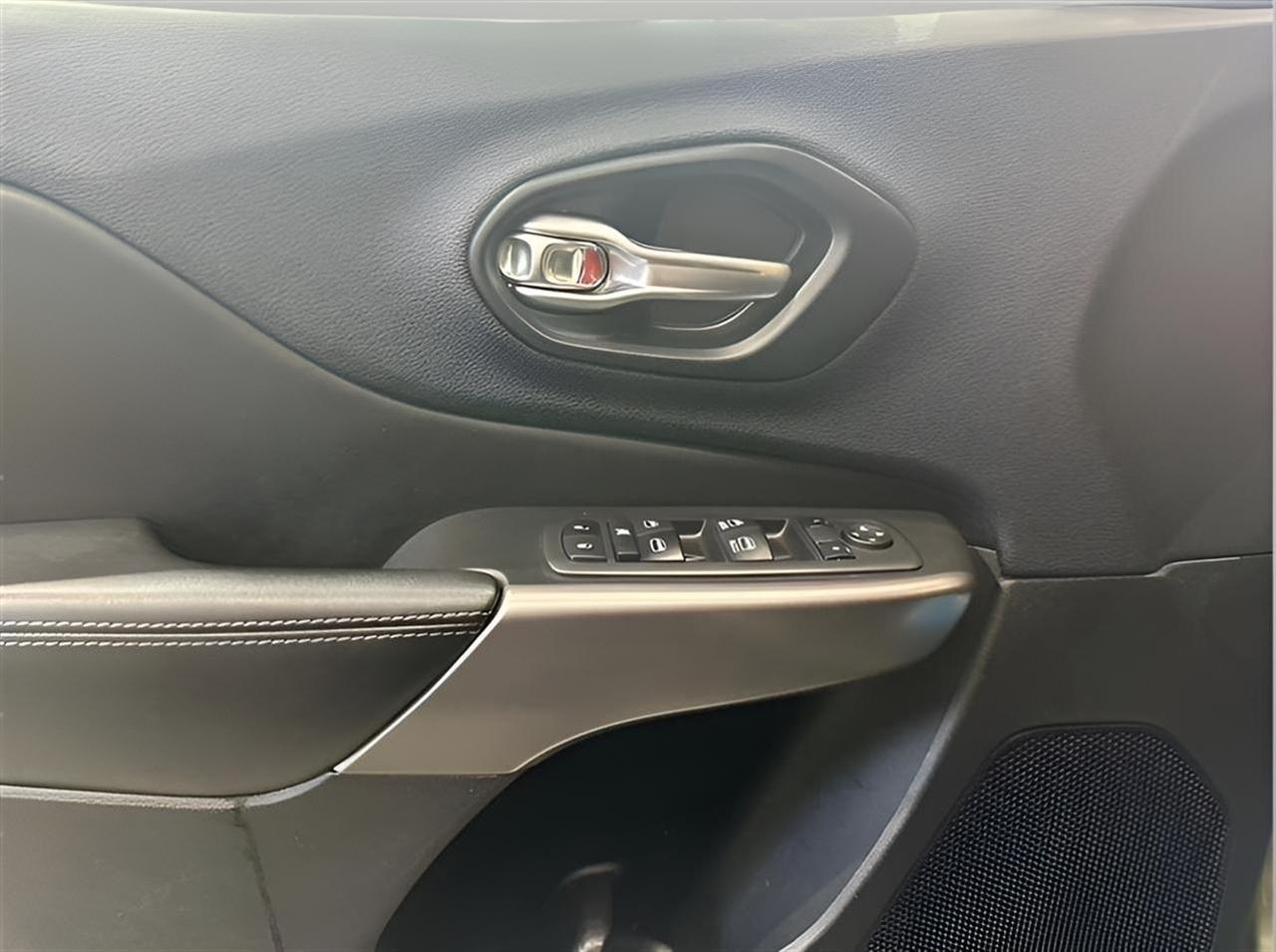 Jeep Cherokee Latitude 4WD 2021