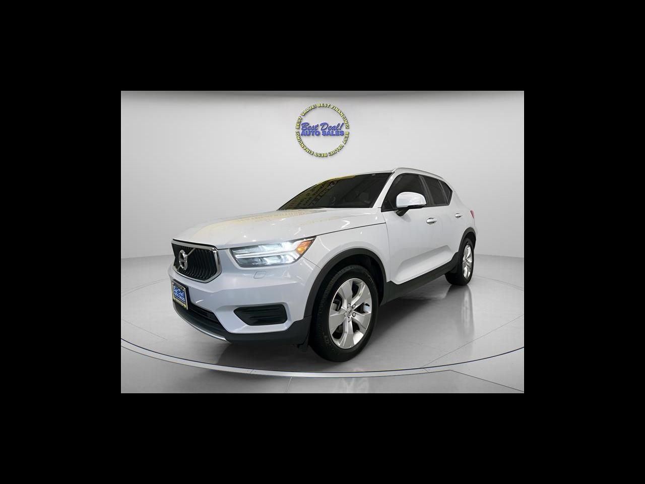 2022 Volvo XC40 T5 Momentum AWD