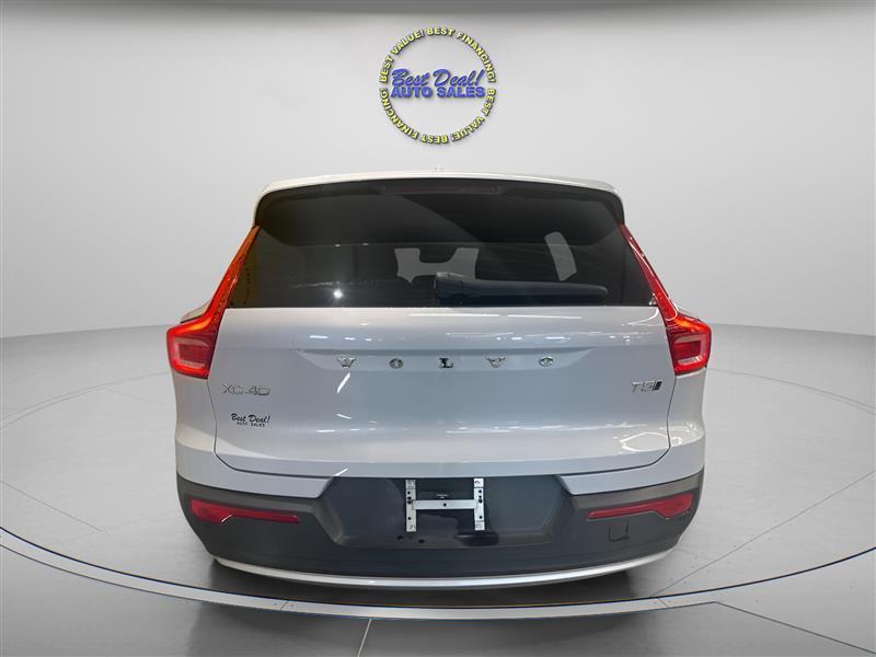 Volvo XC40 T5 Momentum AWD 2022