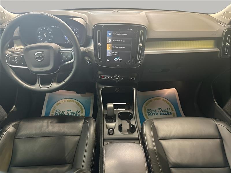 Volvo XC40 T5 Momentum AWD 2022