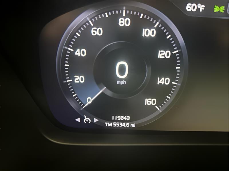 Volvo XC40 T5 Momentum AWD 2022