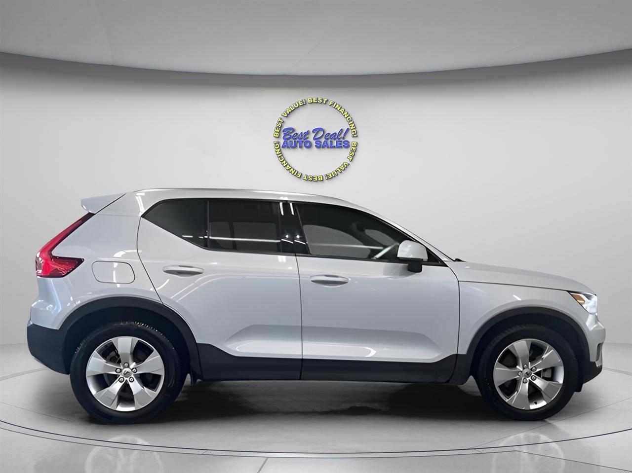 Volvo XC40 T5 Momentum AWD 2022