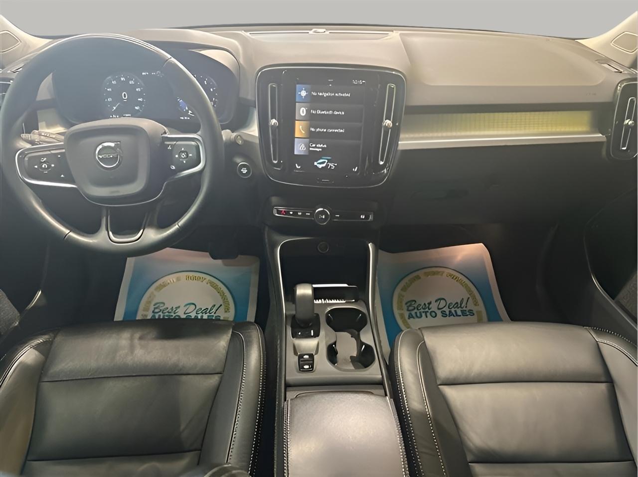 Volvo XC40 T5 Momentum AWD 2022