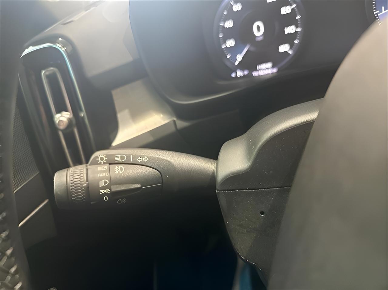 Volvo XC40 T5 Momentum AWD 2022