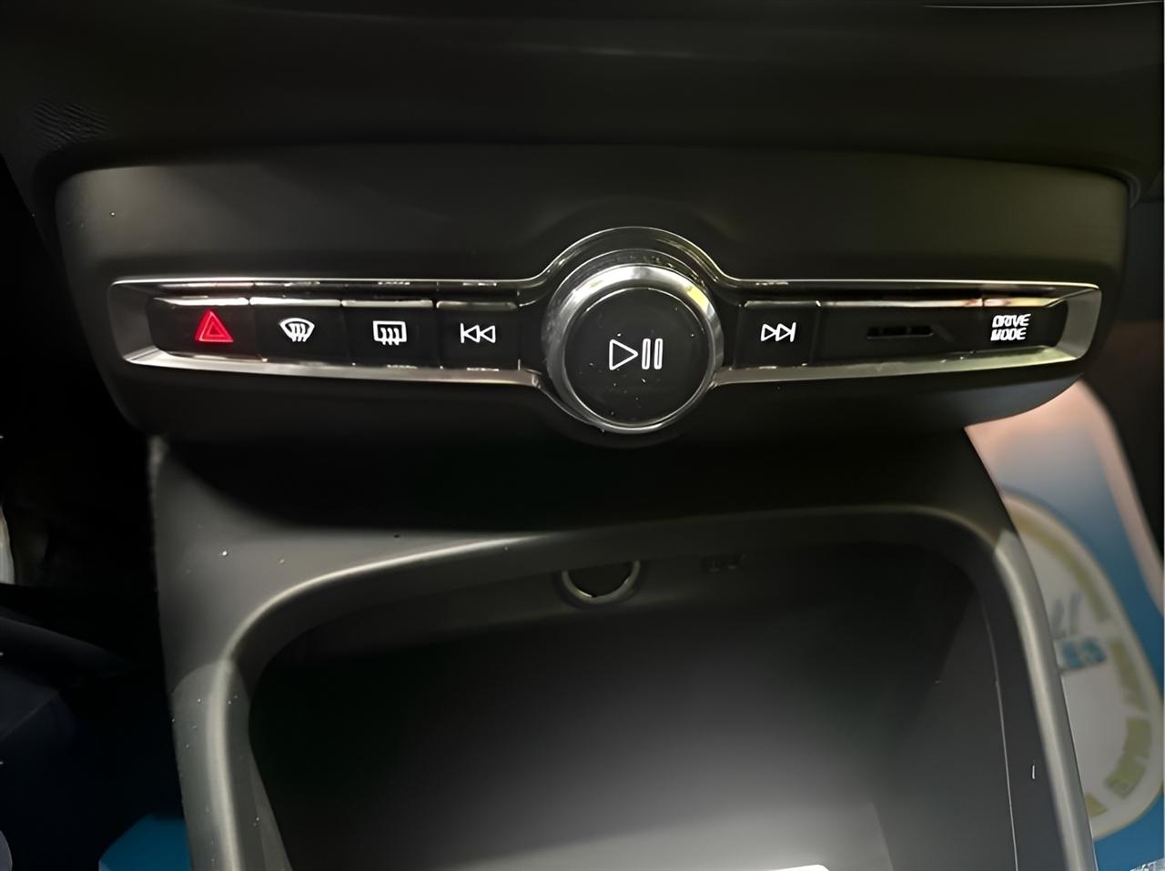 Volvo XC40 T5 Momentum AWD 2022