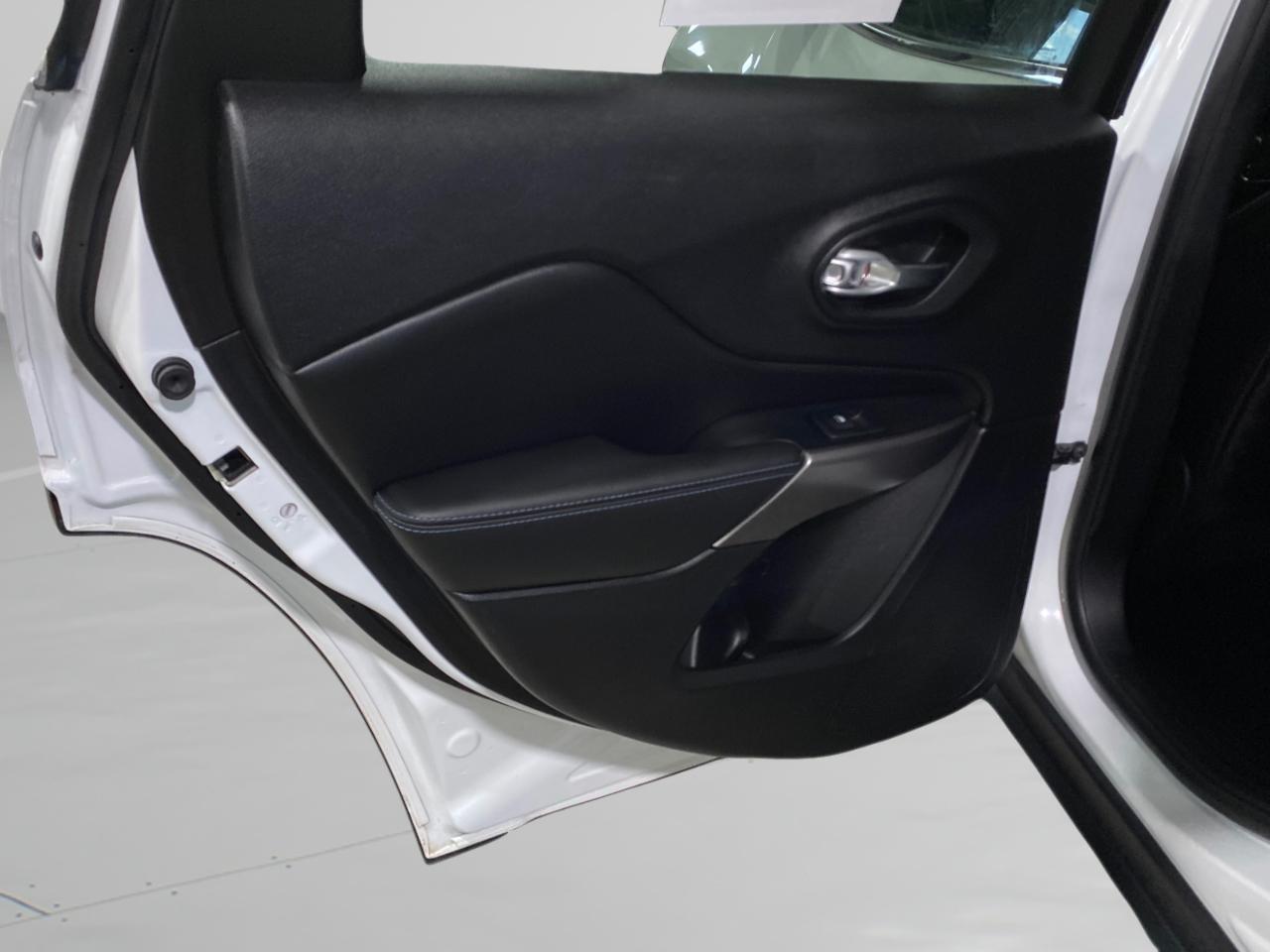 Jeep Cherokee Latitude Plus 4WD 2021