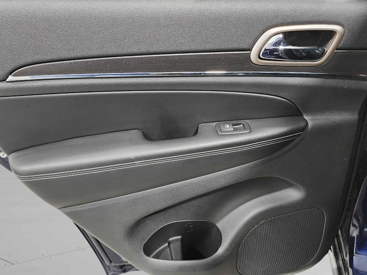 Jeep Grand Cherokee  2016
