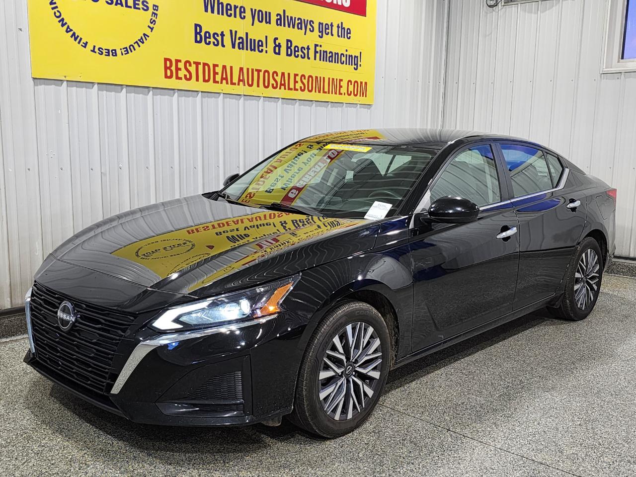 2023 Nissan Altima 2.5 SV AWD 4dr Sedan