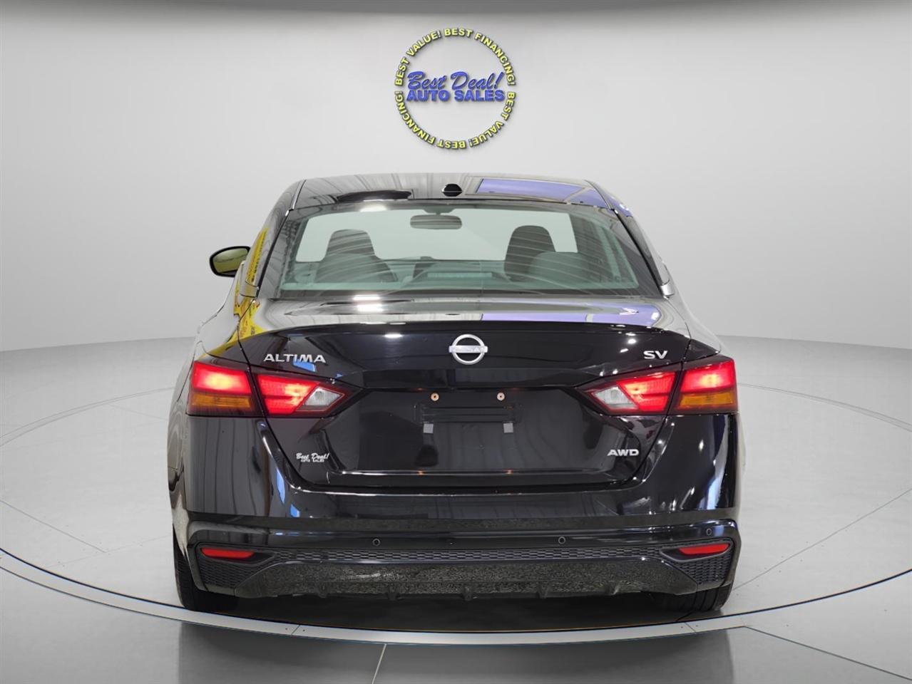 Nissan Altima  2023